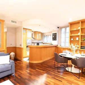 Appartement T2 Moderne Au Pre-carre, Annecy
